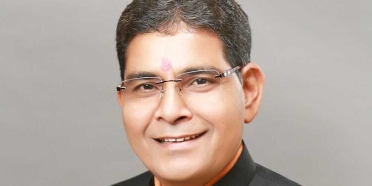 सरकार प्रदेश के प्रत्येक नगर और गांव के सर्वांगीण विकास के लिए प्रतिबद्ध – मंत्री टंक राम वर्मा