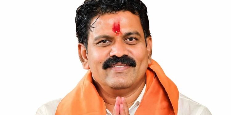 आईईडी विस्फोटों की विरह वेदना से बाहर आएगा बस्तर, पीड़ितों को मिलेंगे कृत्रिम हाथ-पैर – उप मुख्यमंत्री विजय शर्मा