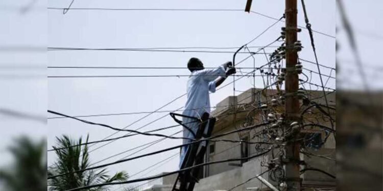 सीहोर में विद्युत चोरी की जांच करने गई टीम से मारपीट एवं शासकीय कार्य में बाधा पहुँचाने वाले 8 लोगों के खिलाफ एफआईआर दर्ज