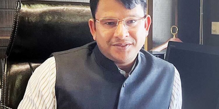 निर्माण कार्यों में गुणवत्ता सुनिश्चित करें, कमियों पर जवाबदेही तय कर करें कार्रवाई : प्रबंध संचालक  यादव