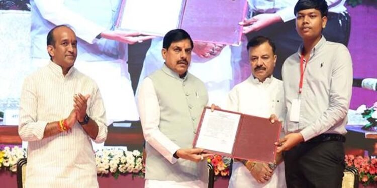 प्रदेश में बनाए जाएंगे सांदीपनि स्कूलों के 400 नए भवन : मुख्यमंत्री डॉ. यादव