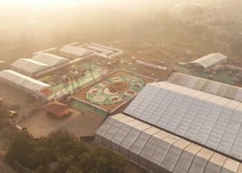 बस्तर के लालबाग में वनोपज से सजी 20,700 वर्गफीट की भव्य रंगोली ने रचा विश्व रिकॉर्ड, राष्ट्रपति  द्रौपदी मुर्मु ने किया अवलोकन