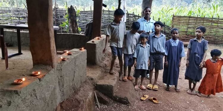 नारायणपुर के दूरस्थ अंचलों में शिक्षा की नई रोशनी