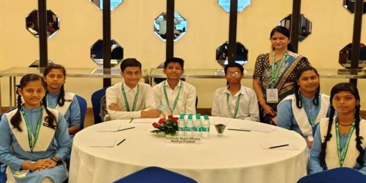 मेधावी विद्यार्थियों की शिक्षा में बाधा ना बने आर्थिक अभाव : ए. श्रीजा